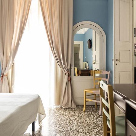 Bed and Breakfast Palazzo Dante à Alliste Extérieur photo