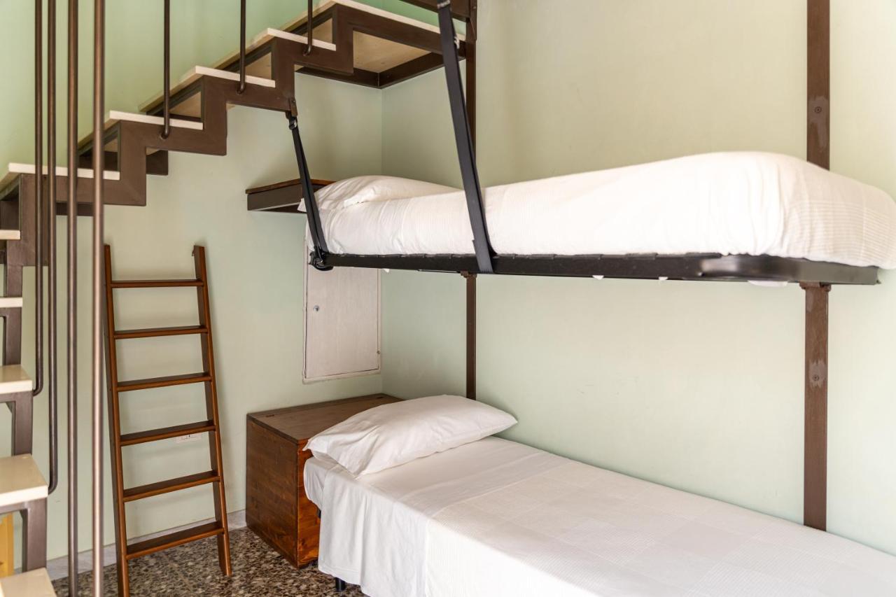 Bed and Breakfast Palazzo Dante à Alliste Extérieur photo